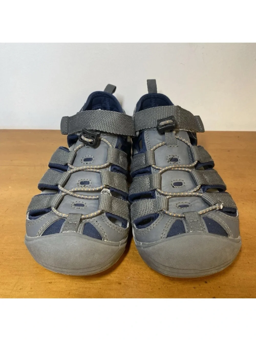 World Wide Sportsman Size 2 Kali River Hiking Water Shoes Sandals Youth Outdoor